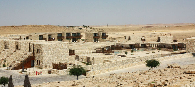 מלון בראשית - עיצוב שמשתלב עם המדבר